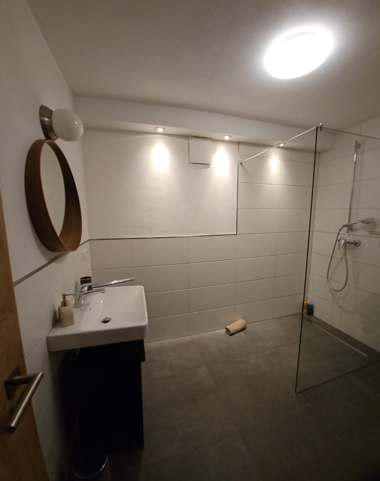 Modernes Apartment Gondelsheim Екстериор снимка